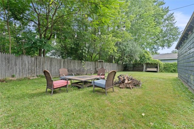 306 Boston Road, Salina, NY 13211