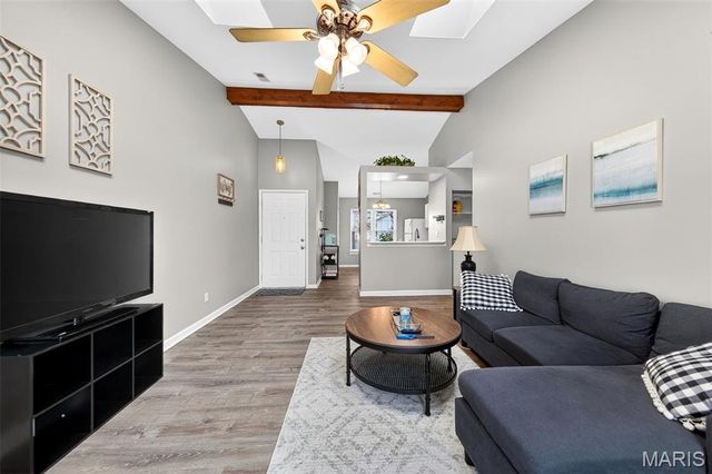 929 Sugar Lake Court 7, St Peters, MO 63376