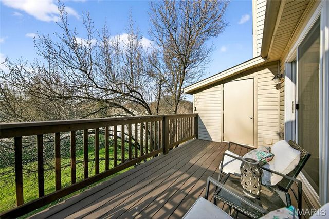 929 Sugar Lake Court 7, St Peters, MO 63376