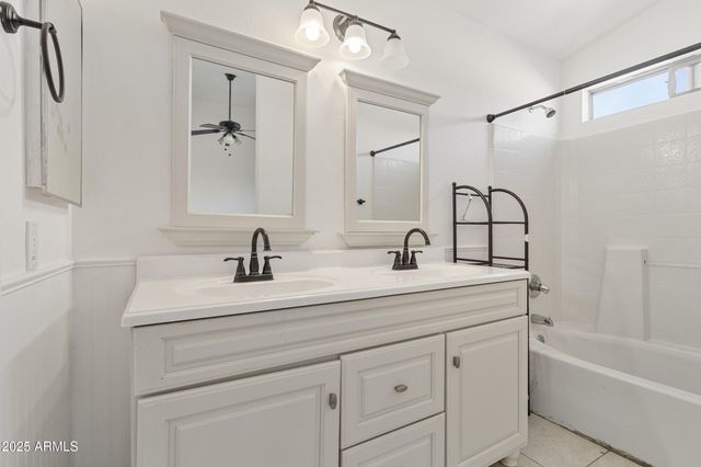 910 E Potter Drive, Phoenix, AZ 85024