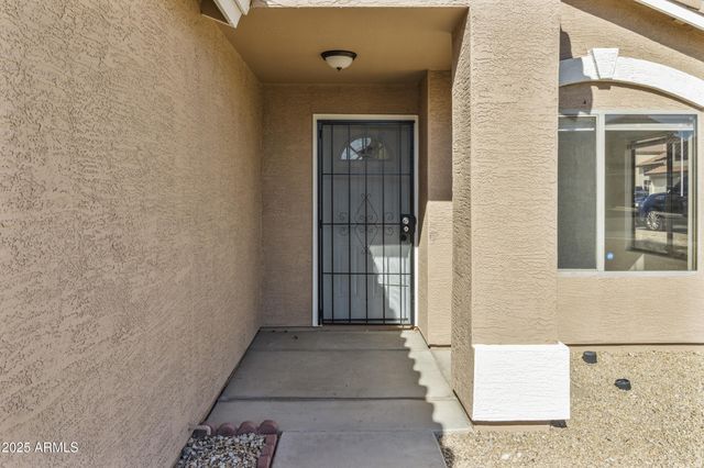 910 E Potter Drive, Phoenix, AZ 85024