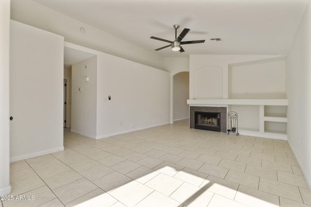 910 E Potter Drive, Phoenix, AZ 85024