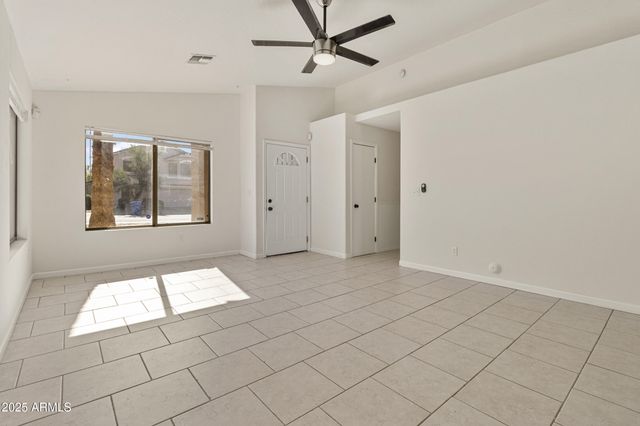 910 E Potter Drive, Phoenix, AZ 85024