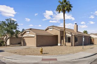 910 E Potter Drive, Phoenix, AZ 85024