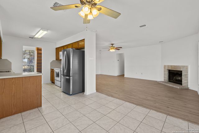 431 Windy Hill, Spring Branch, TX 78070