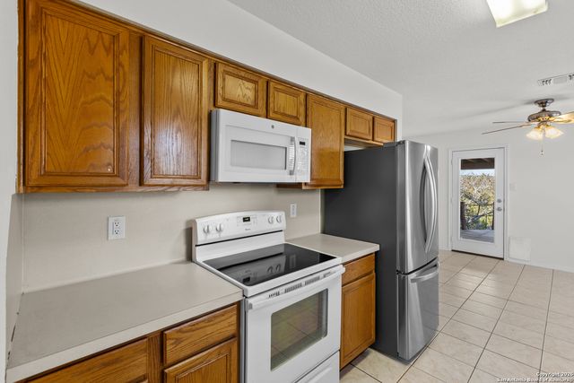 431 Windy Hill, Spring Branch, TX 78070