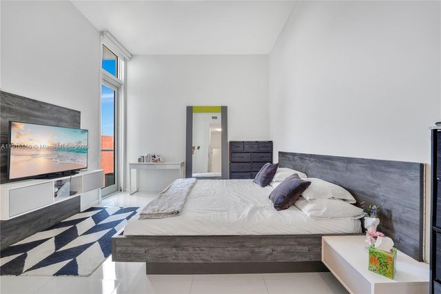 7751 NW 107th Ave 807, Doral, FL 33178