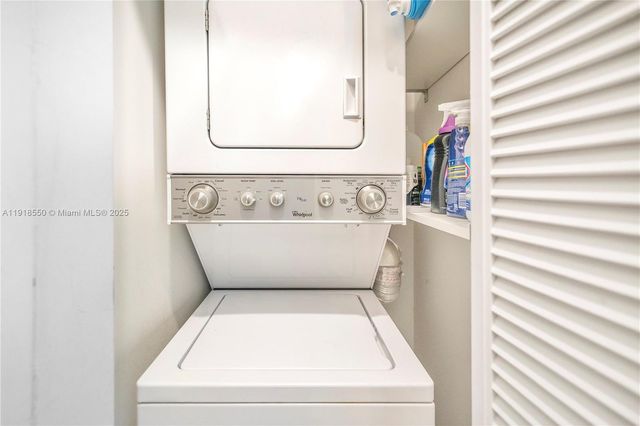 7751 NW 107th Ave 807, Doral, FL 33178