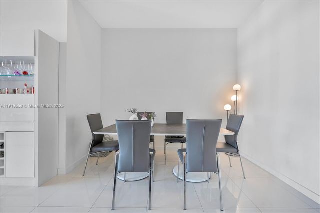 7751 NW 107th Ave 807, Doral, FL 33178