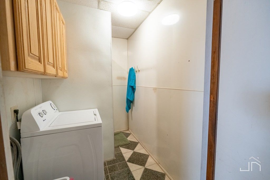 Image 28 of property listing at 315 N Chadbourne Street, San Angelo, TX 76903