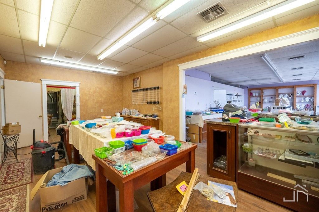 Image 5 of property listing at 315 N Chadbourne Street, San Angelo, TX 76903