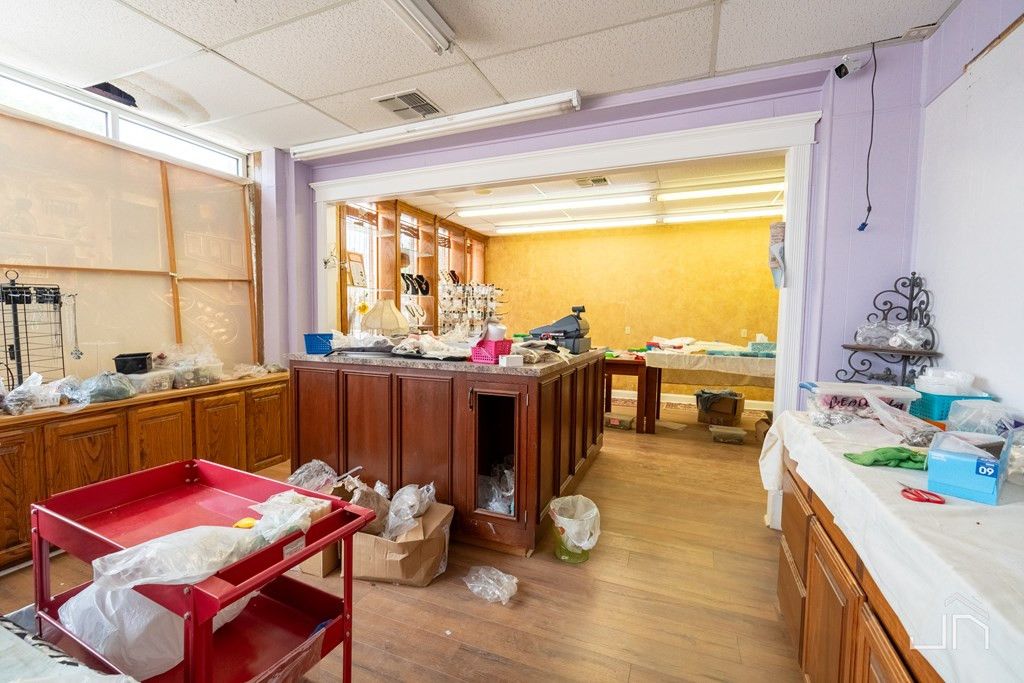 Image 8 of property listing at 315 N Chadbourne Street, San Angelo, TX 76903