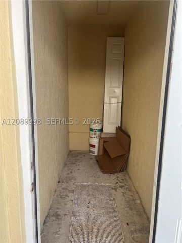 3208 SE 5th Ct, Homestead, FL 33033
