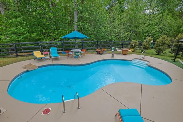 2094 Harmony Drive, Canton, GA 30115