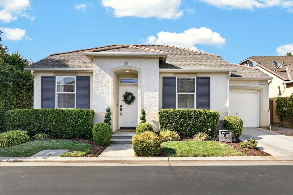 Image 1 of property listing at 643 W Madrid Lane, Clovis, CA 93619