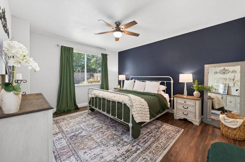 Image 12 of property listing at 643 W Madrid Lane, Clovis, CA 93619