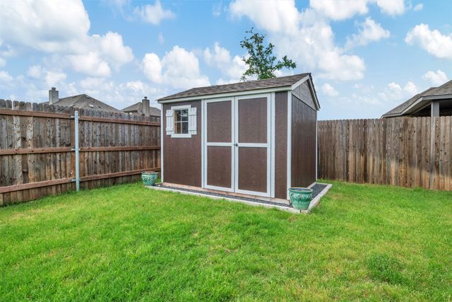 504 Lowland Lane, Waxahachie, TX 75165