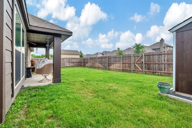 504 Lowland Lane, Waxahachie, TX 75165