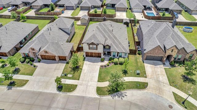 504 Lowland Lane, Waxahachie, TX 75165