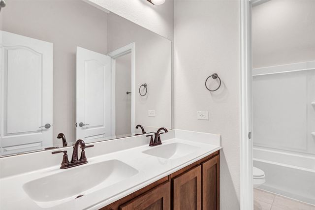 504 Lowland Lane, Waxahachie, TX 75165