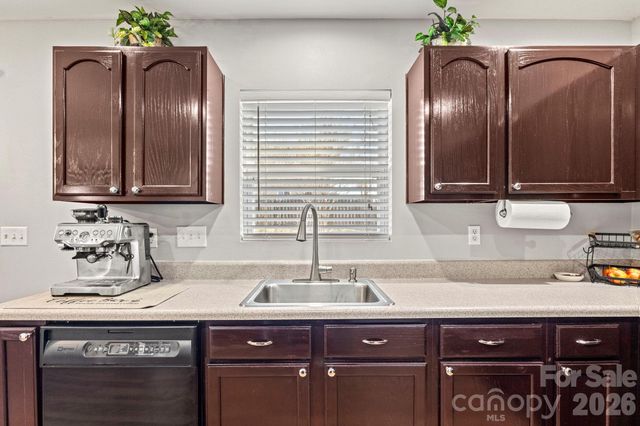 2802 Buckleigh Drive, Charlotte, NC 28215