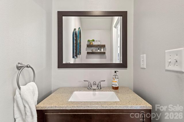 2802 Buckleigh Drive, Charlotte, NC 28215