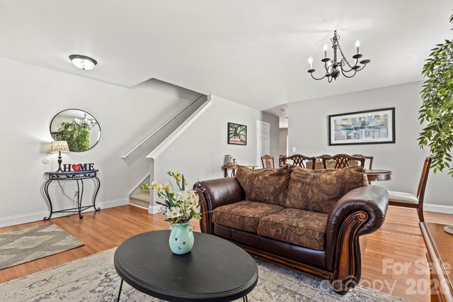 2802 Buckleigh Drive, Charlotte, NC 28215