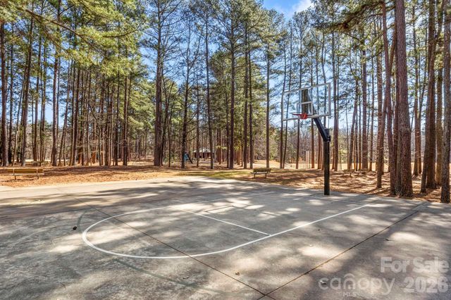 2802 Buckleigh Drive, Charlotte, NC 28215