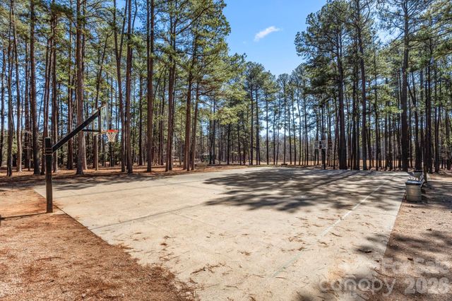 2802 Buckleigh Drive, Charlotte, NC 28215