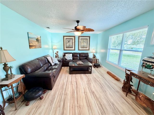 264 13th Lane SW, Vero Beach, FL 32966