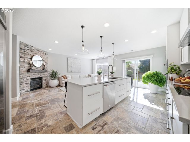 9220 Ne 159TH Ave, Vancouver, WA 98682