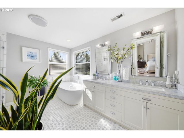 9220 Ne 159TH Ave, Vancouver, WA 98682
