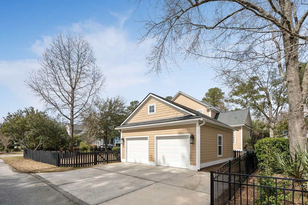 Image 102 of property listing at 1146 Ayers Plantation Way, Mount Pleasant, SC 29466
