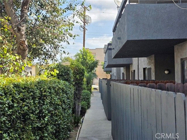 6911 Woodley 107, Van Nuys (los Angeles), CA 91406