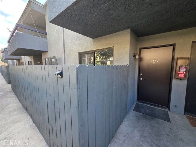 6911 Woodley 107, Van Nuys (los Angeles), CA 91406