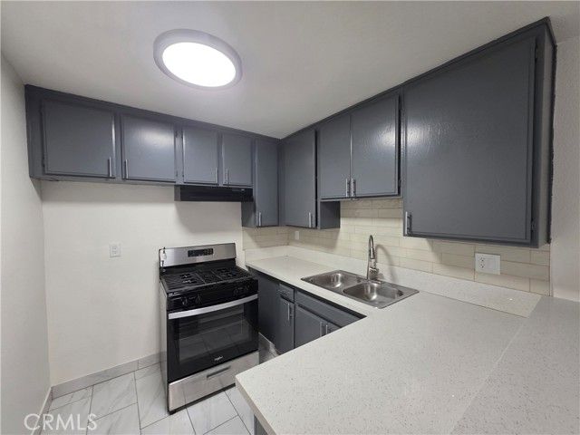 6911 Woodley 107, Van Nuys (los Angeles), CA 91406