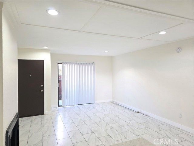 6911 Woodley 107, Van Nuys (los Angeles), CA 91406