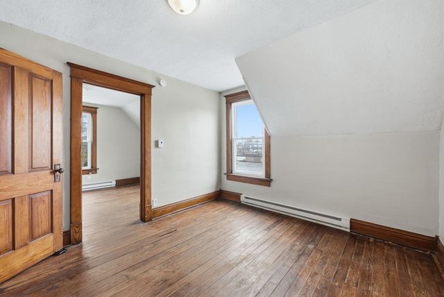 202 E Whitley Street, Churubusco, IN 46723