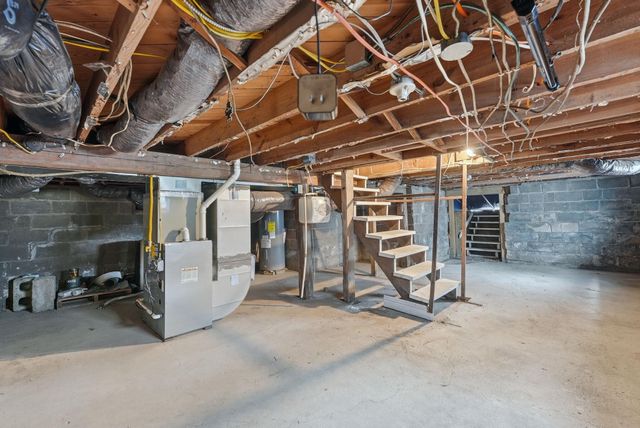 202 E Whitley Street, Churubusco, IN 46723