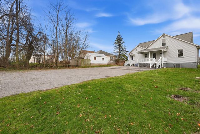 202 E Whitley Street, Churubusco, IN 46723