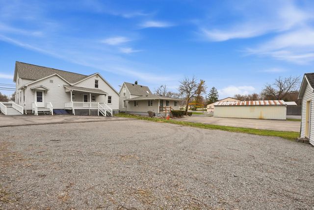 202 E Whitley Street, Churubusco, IN 46723