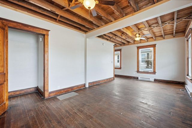 202 E Whitley Street, Churubusco, IN 46723