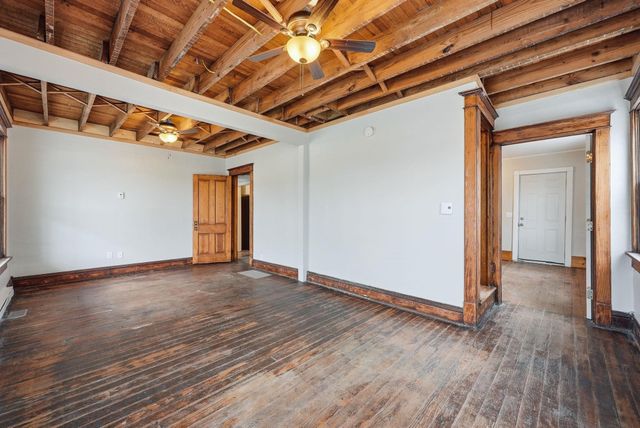 202 E Whitley Street, Churubusco, IN 46723