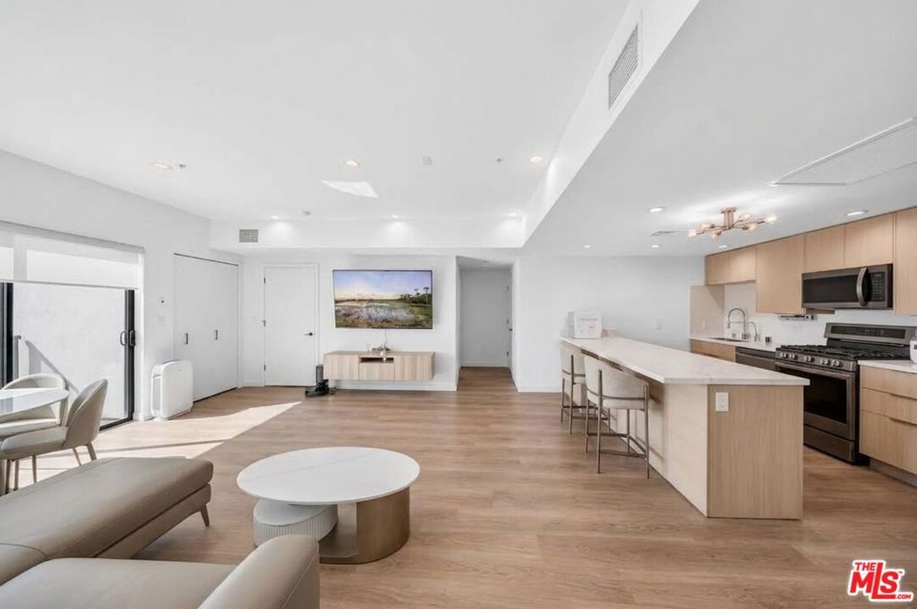 321 S Oxford Avenue 603, Los Angeles, CA 90010 — photo 4