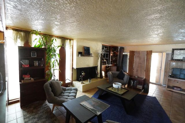 1699 E Academy, Tulare, CA 93274