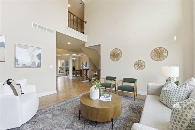 9120 W 156th Place, Overland Park, KS 66221