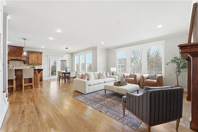 9120 W 156th Place, Overland Park, KS 66221