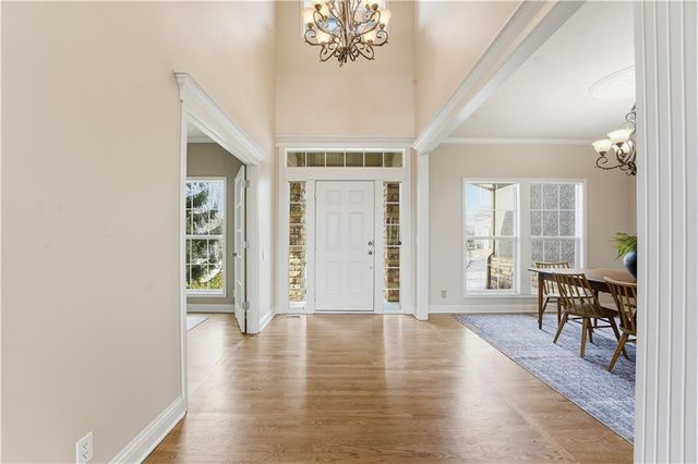 9120 W 156th Place, Overland Park, KS 66221