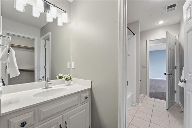 9120 W 156th Place, Overland Park, KS 66221