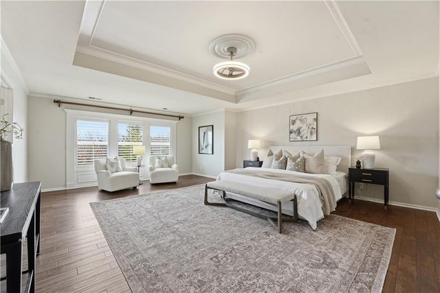 9120 W 156th Place, Overland Park, KS 66221